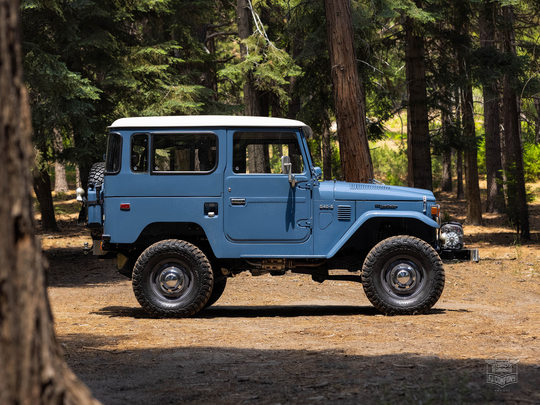 1981 G40 Cadet Blue Outdoors - FJ40 107555