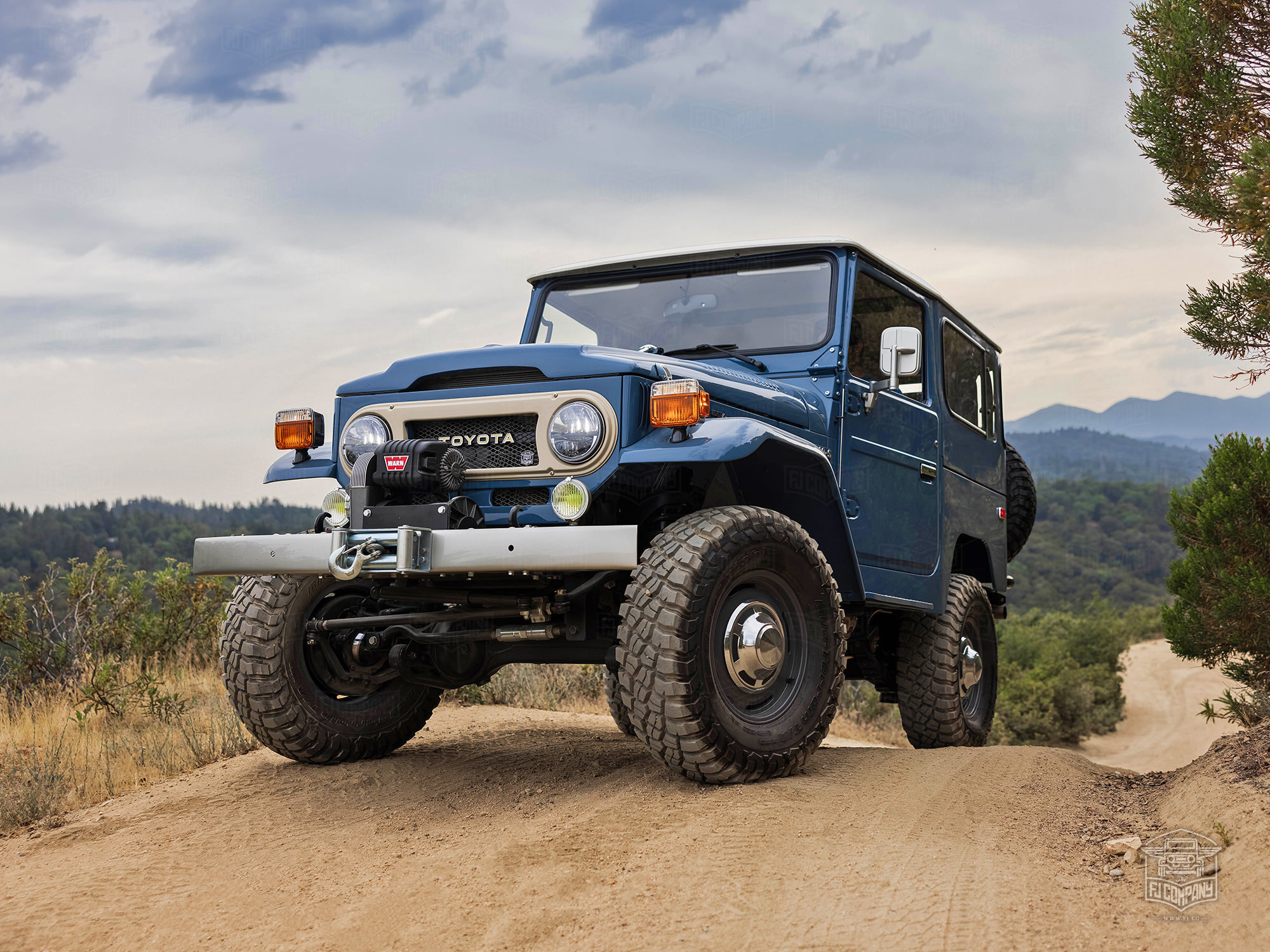 1981 G40 Cadet Blue Outdoors - FJ40 107555