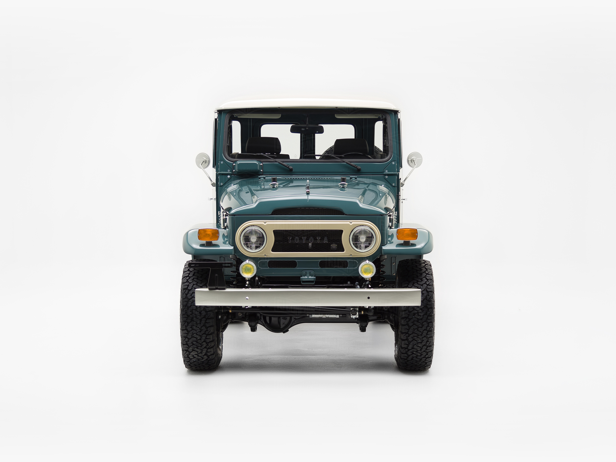 The FJ Company 1971 Toyota Land Cruiser FJ40-91620 Cloudmist Gray