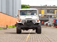 The FJ Company Toyota Land Cruiser 1971 FJ40-91620 Cloudmist Gray