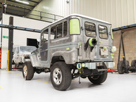 The FJ Company Toyota Land Cruiser 1971 FJ40-91620 Cloudmist Gray