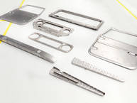 The FJ Company Toyota Land Cruiser 1971 FJ43-22212 Red