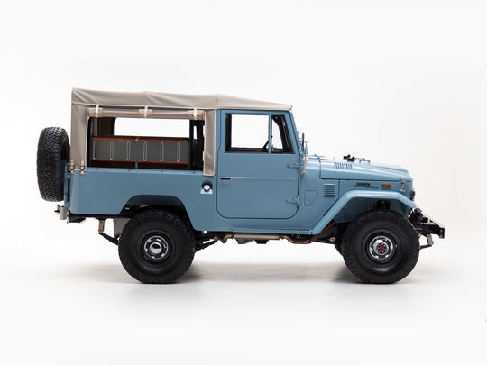 The-FJ-Company-1973-FJ43-Land-Cruiser---Capri-Blue-325992