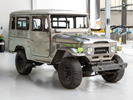 The FJ Company Land Cruiser 1973 FJ43-26488 Venetian Blue