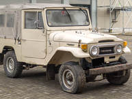 The FJ Company Toyota Land Cruiser 1974 FJ43-31970 Skyblue