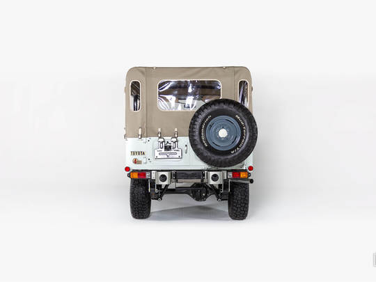 1974 Toyota Land Cruiser FJ43 30275 Orange