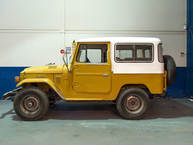 1976 FJ40 Mustard Yellow