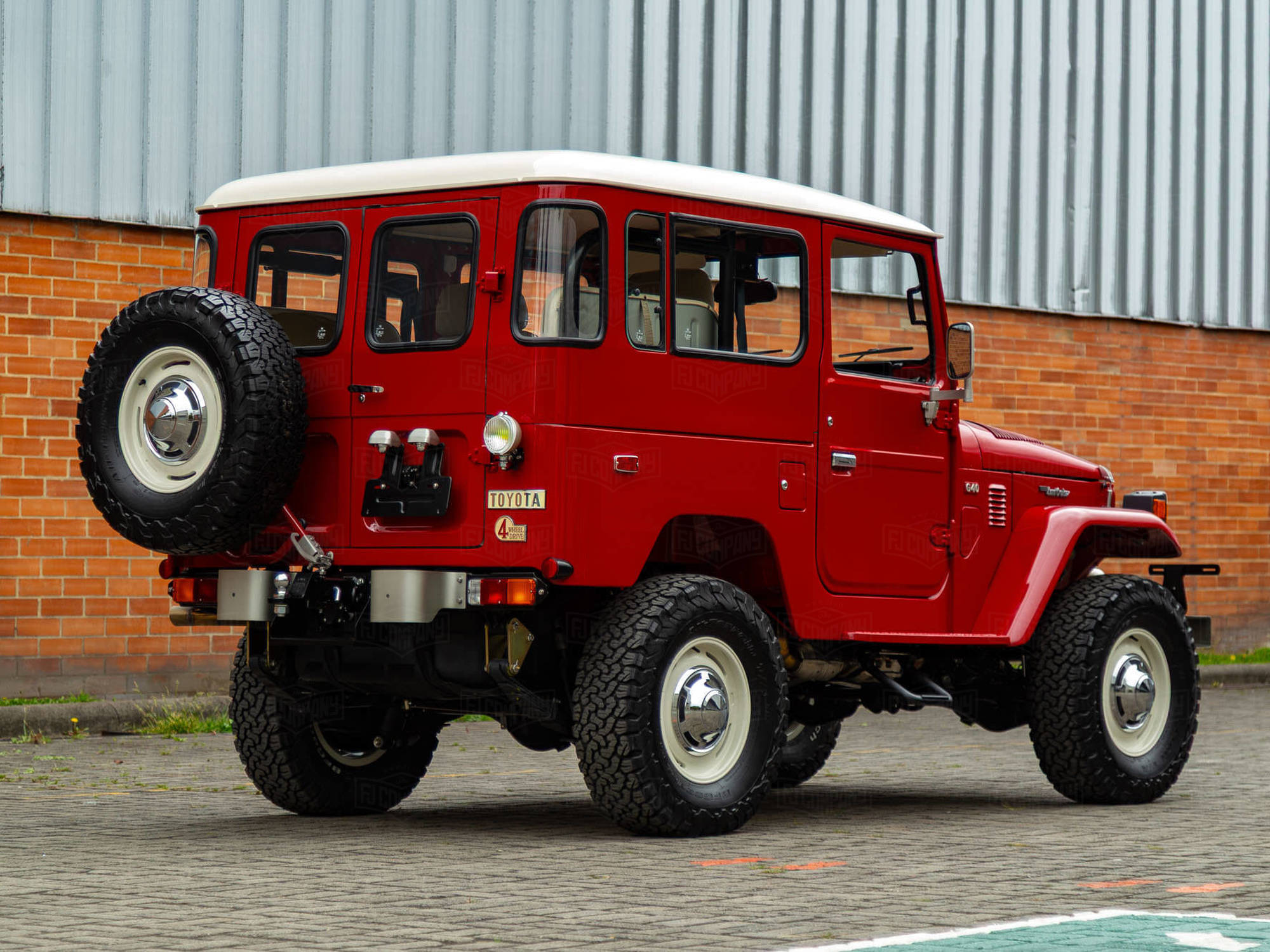 1977 G40 248400 Heritage Muleta Red - Finished