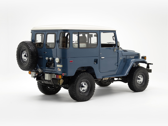 1977 G40 254380 Heritage Cadet Blue Studio