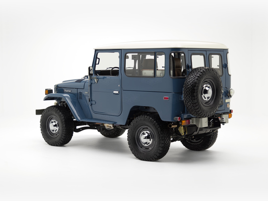 1977 G40 254380 Heritage Cadet Blue Studio