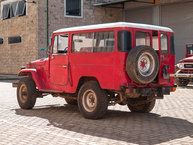 The FJ Company Toyota Land Cruiser 1977 FJ43-48648 Red