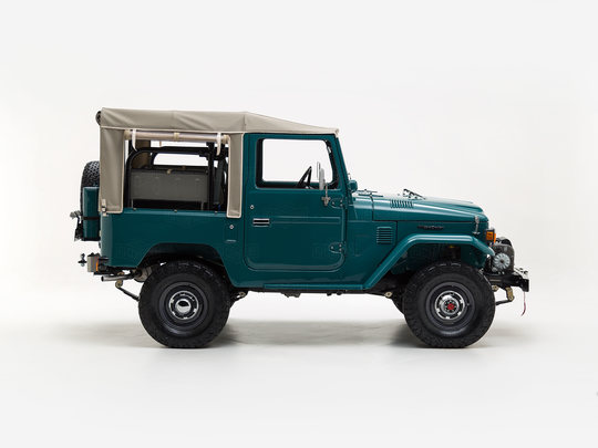 ミニカー TOYOTA FJ40 Motormax 1:24 Toyota FJ40 Land Cruiser Diecast Model Car