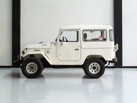 1978 Toyota Land Cruiser FJ40 271475 White