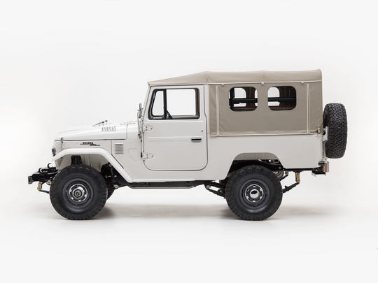 The-FJ-Company-1978-FJ43-Land-Cruiser---White-57926