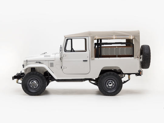 The-FJ-Company-1978-FJ43-Land-Cruiser---White-57926