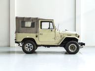 The FJ Company 1979 Toyota Land Cruiser FJ40-295123 Beige