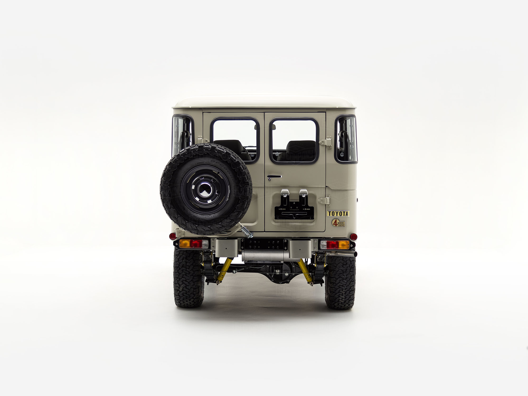 The FJ Company Toyota Land Cruiser 1980 FJ40-317149 Beige