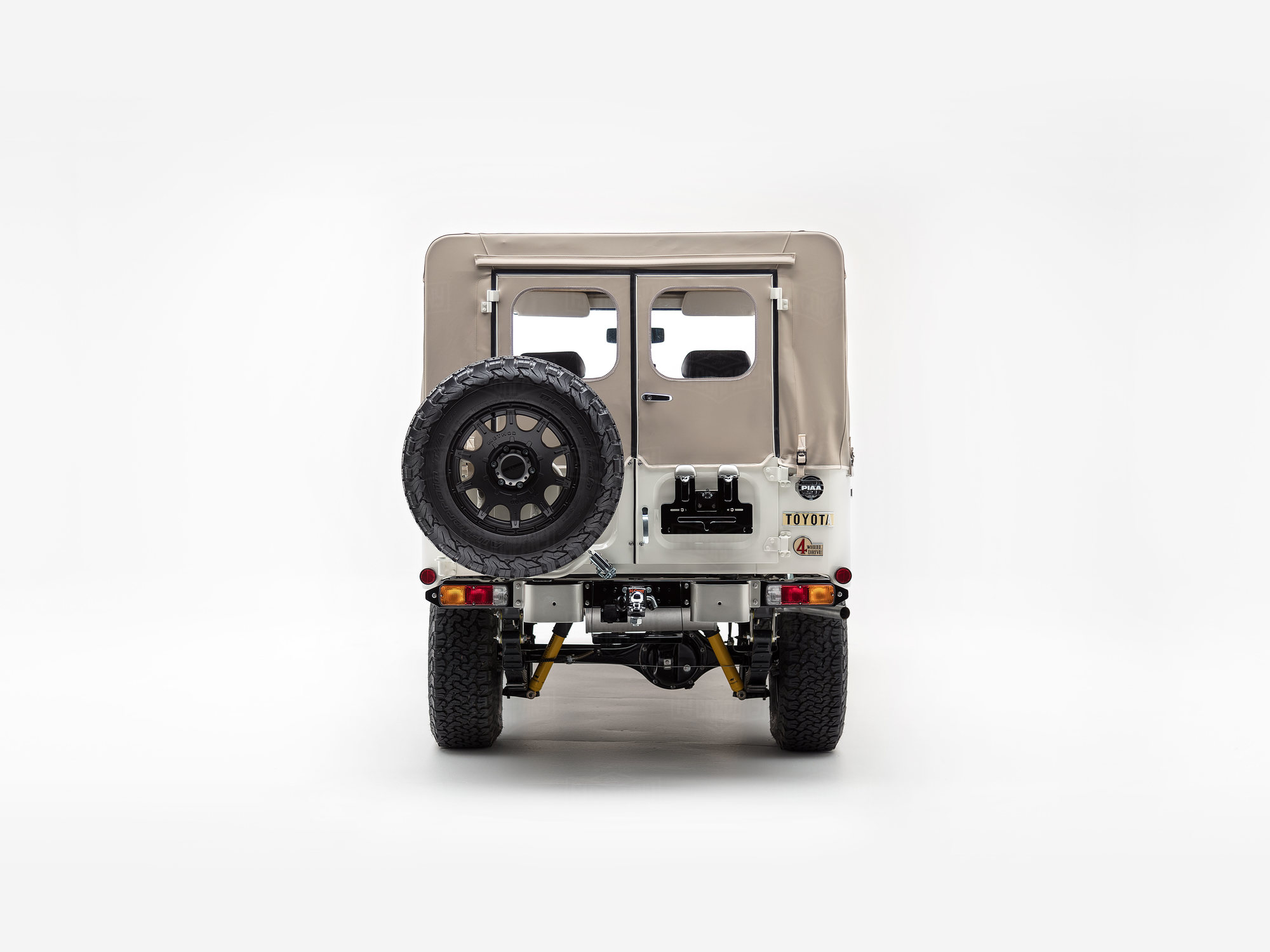 The FJ Company Toyota Land Cruiser 1980 FJ43-66665 White