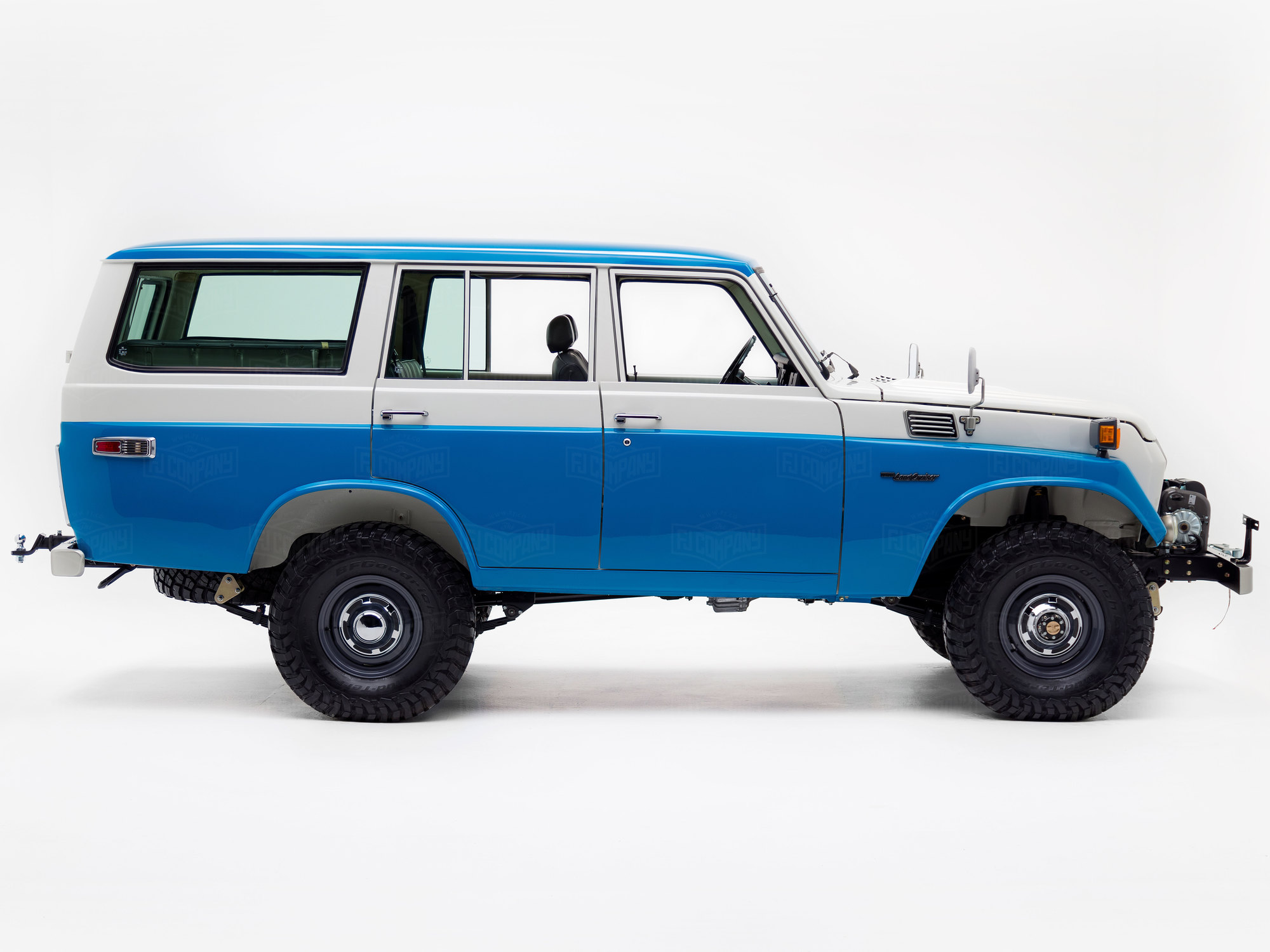 The FJ Company Toyota Land Cruiser 1980 FJ55-120563 Sky Blue White