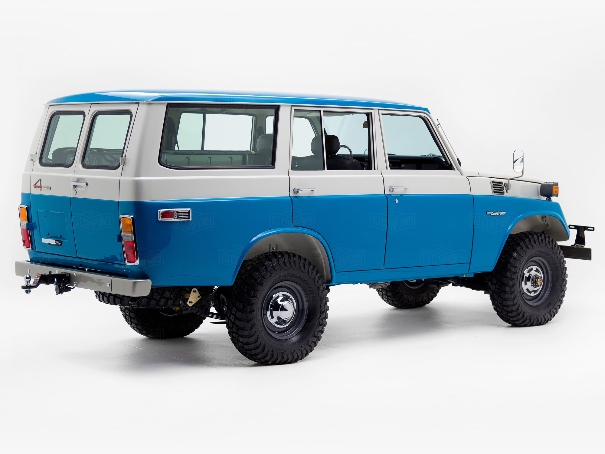 The FJ Company Toyota Land Cruiser 1980 FJ55-120563 Sky Blue White