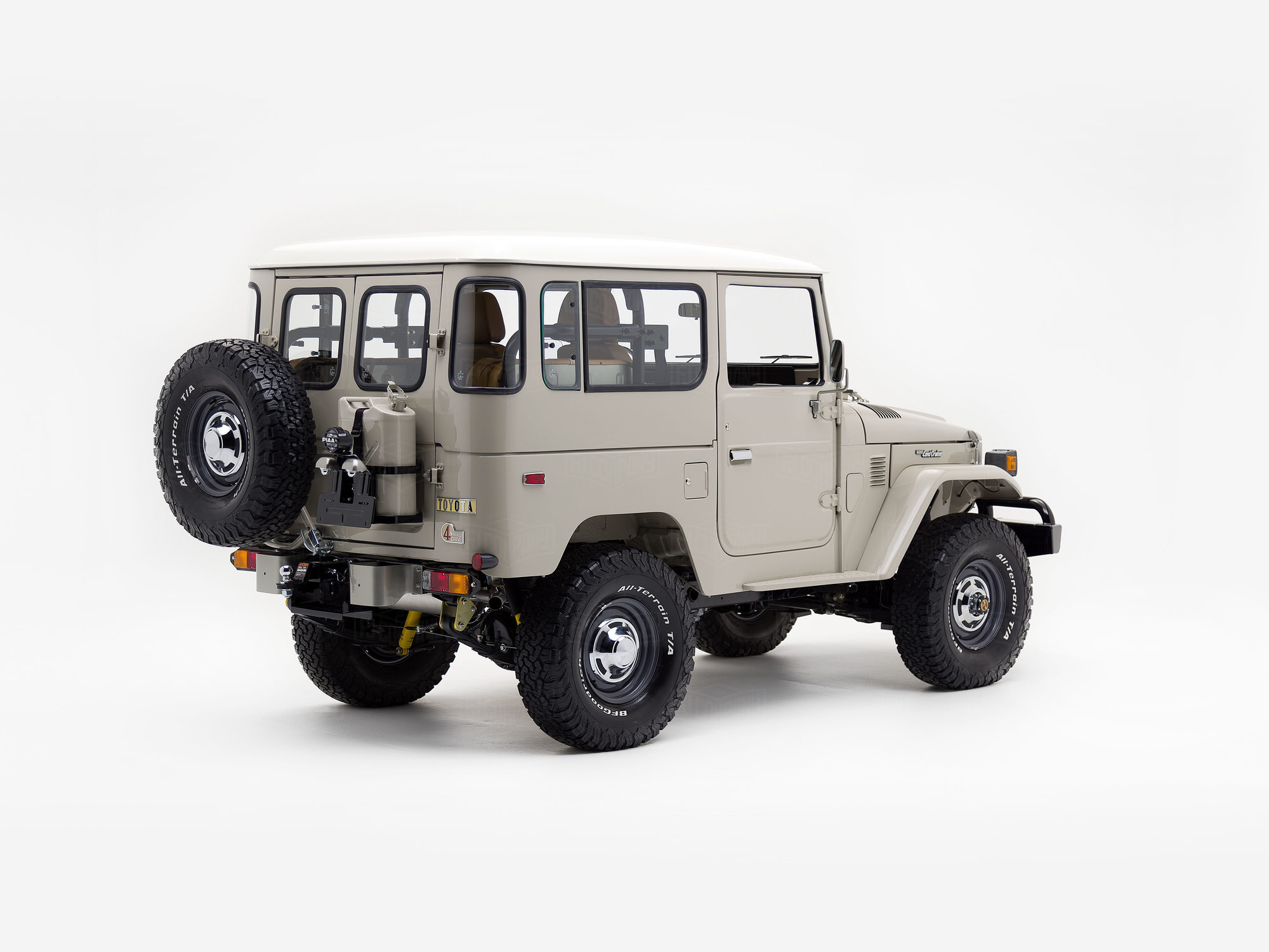 The FJ Company Toyota Land Cruiser 1981 FJ40-334675 Beige