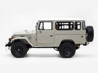 The FJ Company Toyota Land Cruiser 1981 FJ43-105140 Beige