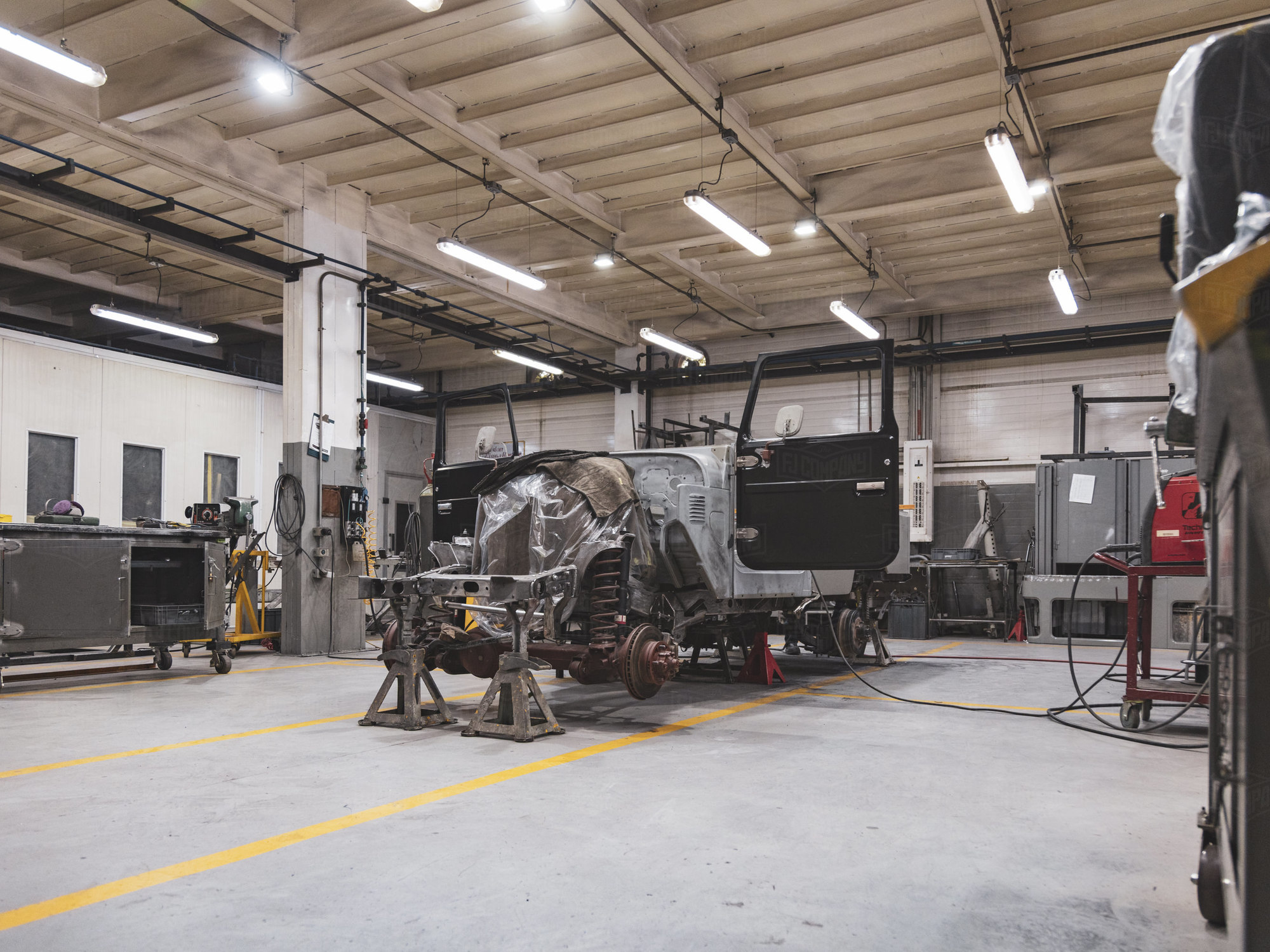 The FJ Company G45 Heritage - Cloud Mist Gray - Bodywork