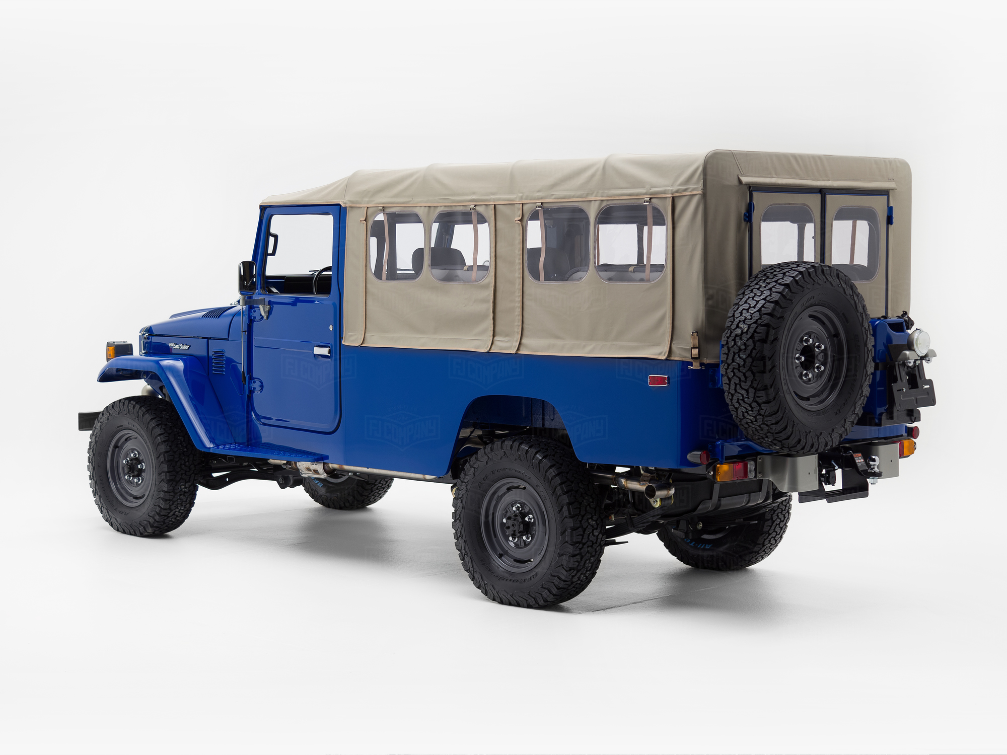 The FJ Company Toyota Land Cruiser 1981 FJ45-299902 Medium Blue