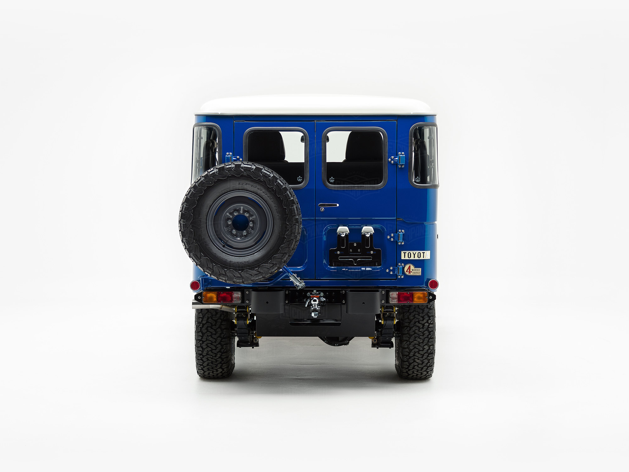 The FJ Company Toyota Land Cruiser 1982 FJ40-353153 Medium Blue