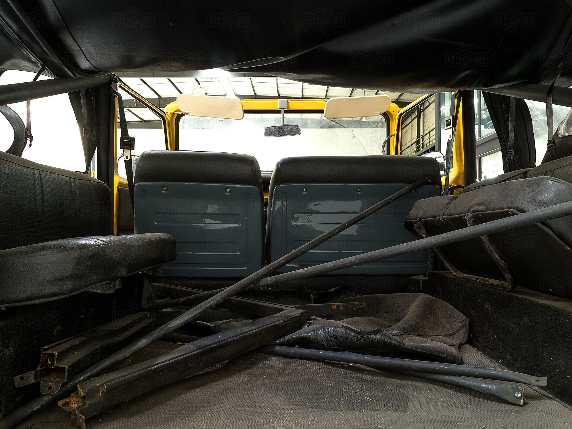 The FJ Company Toyota Land Cruiser 1982 FJ40-932413 Mustard Yellow