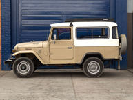 1982 Toyota Land Cruiser FJ43 Beige FJ43 108310