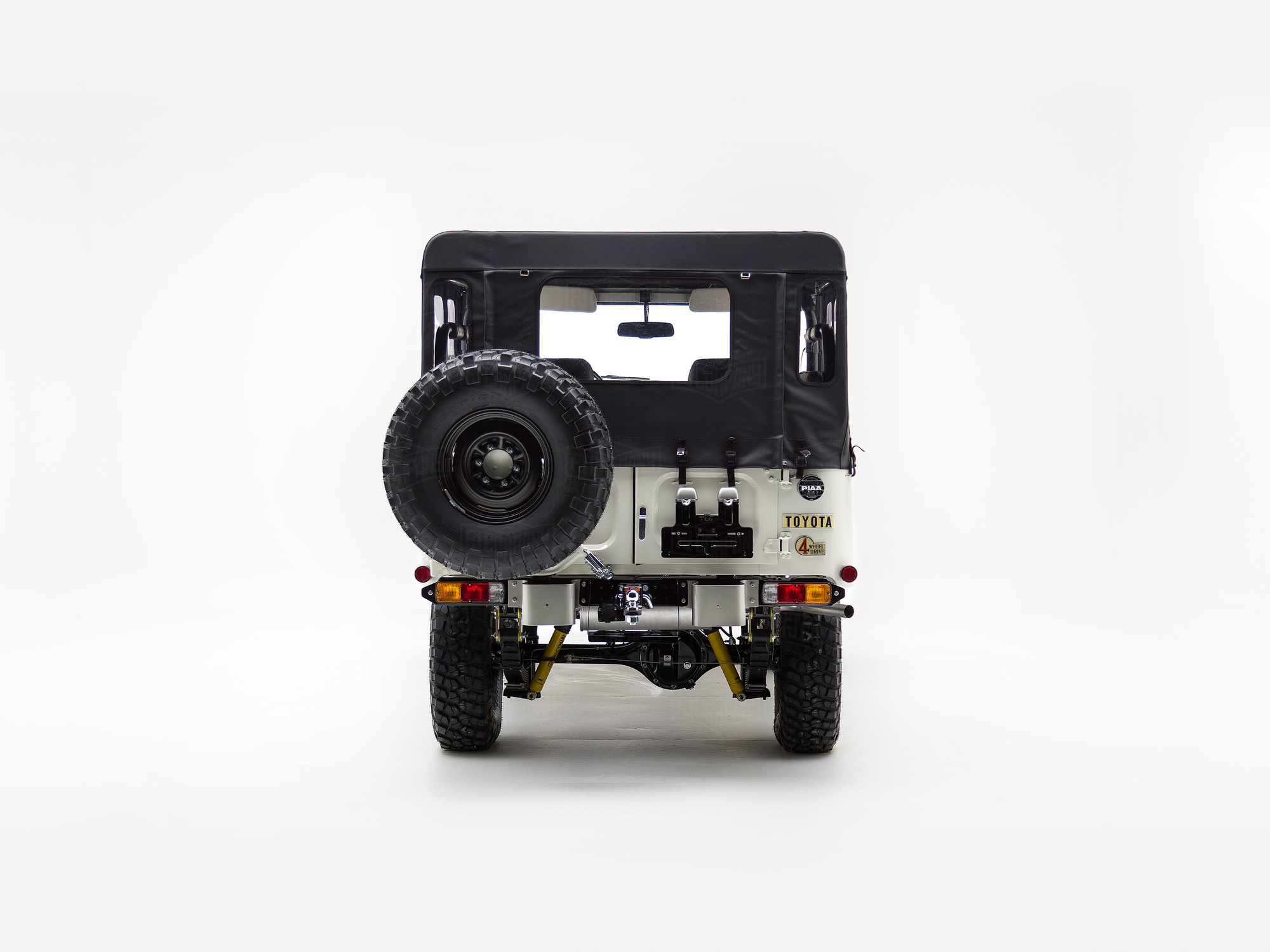 The FJ Company Toyota Land Cruiser 1982 FJ43-107767 White