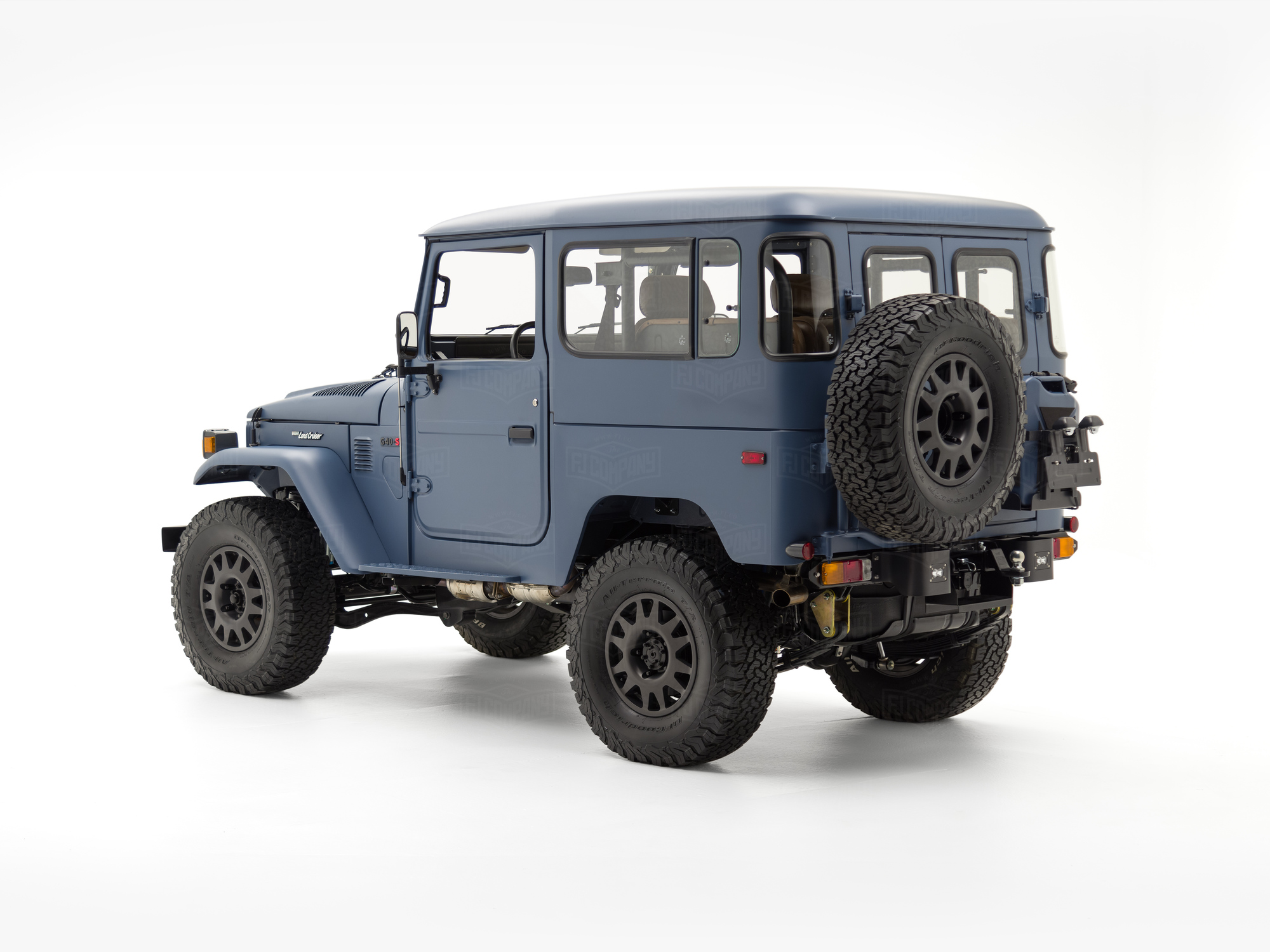 The FJ Company 1984 FJ40 350983 Matte Cadet Blue - Signature - Studio