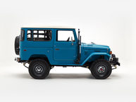 The-FJ-Company-1983-FJ40-Land-Cruiser---Sky-Blue-361714