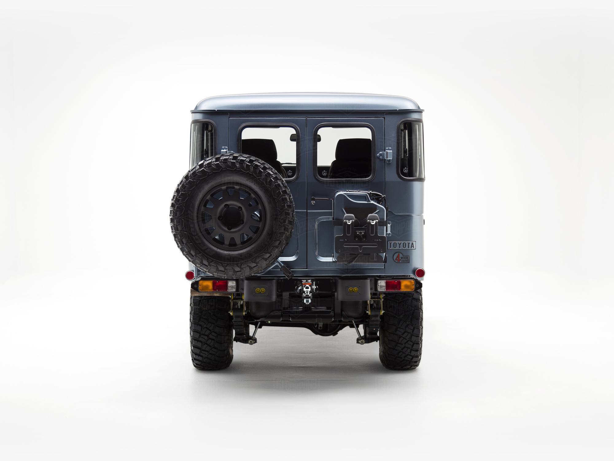 The FJ Company 1983 G43-S 112391 Grigio Titanio Metallic - Studio