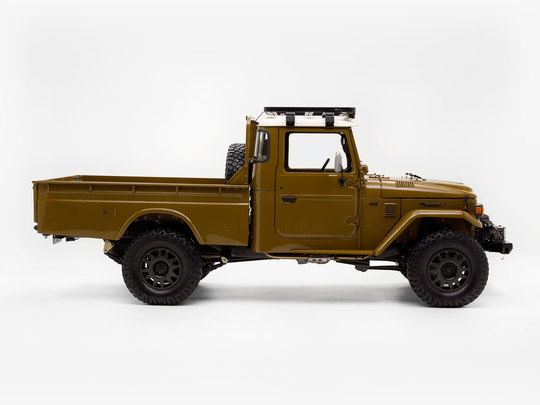 The FJ Company Toyota Land Cruiser 1983 FJ45-292354 Olive
