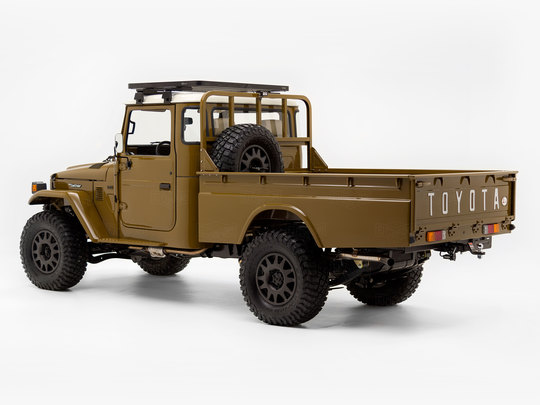 The FJ Company Toyota Land Cruiser 1983 FJ45-292354 Olive