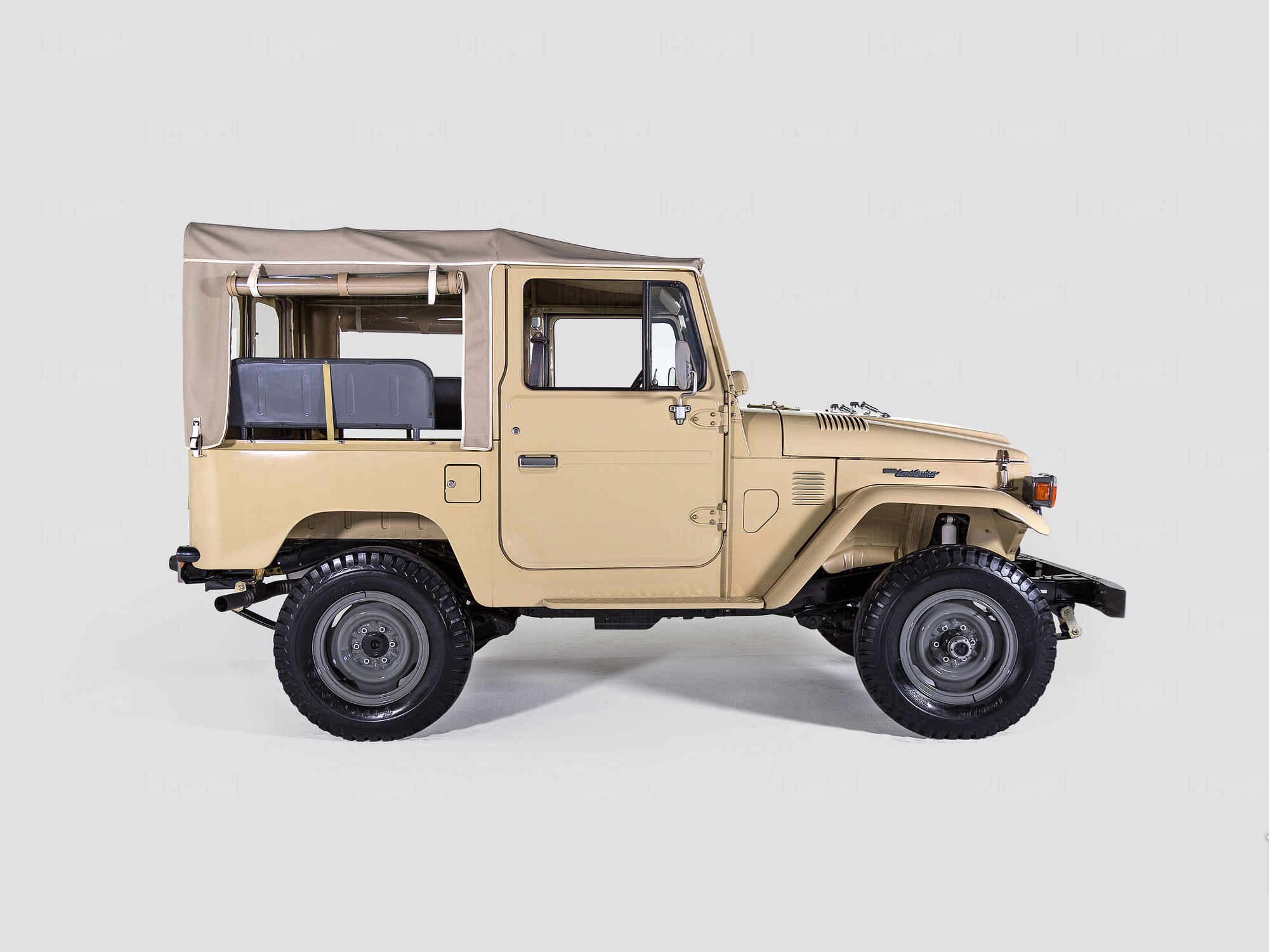 This striking Land Cruiser received our complete nut and bolt restoration.