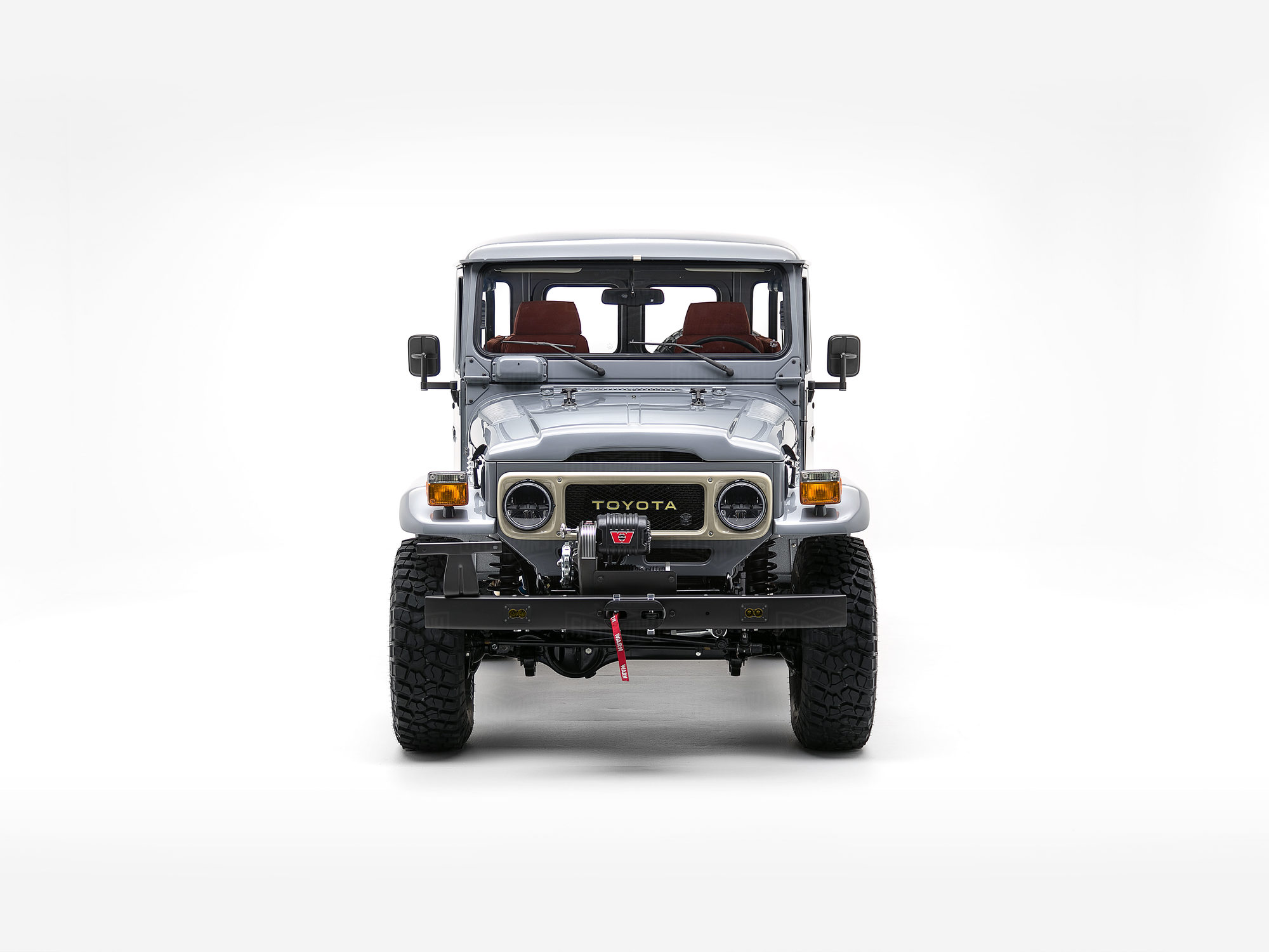 The FJ Company Toyota Land Cruiser 1984 FJ43-113295 Cement