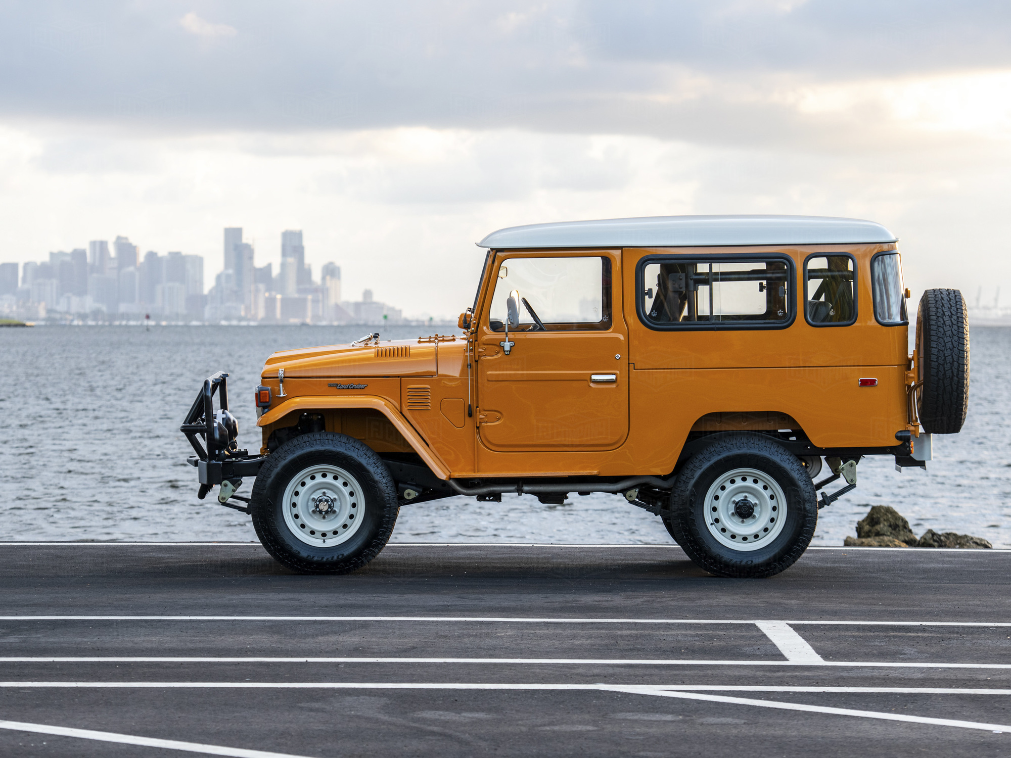 The FJ Company - 1984 FJ43 113296 Pollux Orange - Outdoors