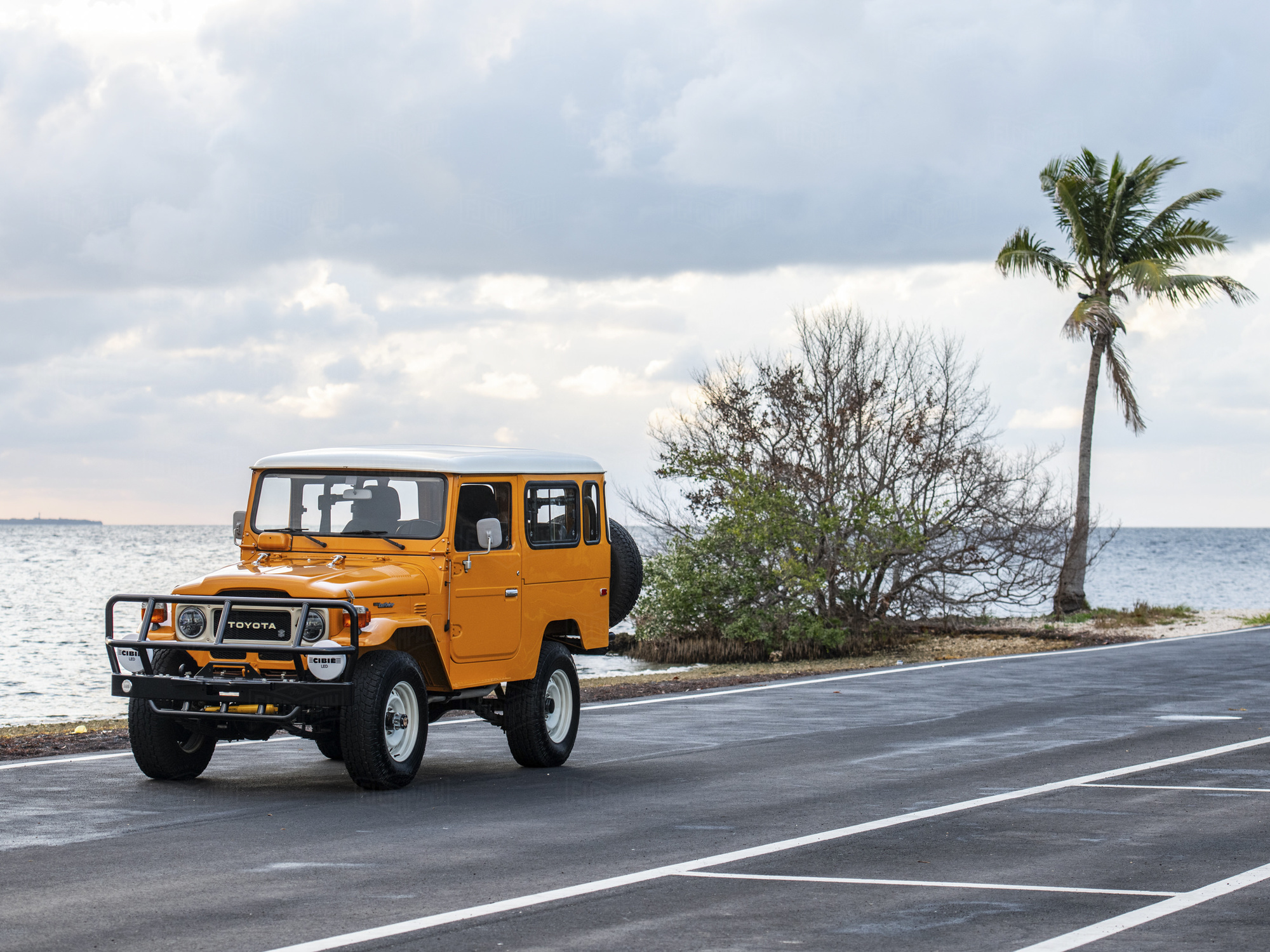 The FJ Company - 1984 FJ43 113296 Pollux Orange - Outdoors