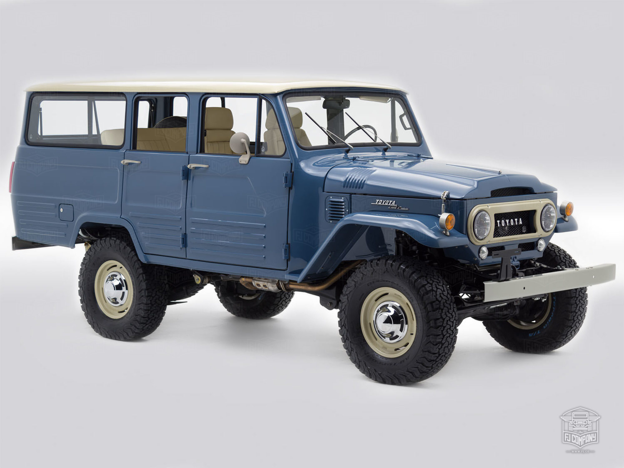 【真作】若山 茂・油彩「ブルージュ」（F4） 1967 ​FJ45LV - ​Sky Blue/White​ - ​FJ45-26319